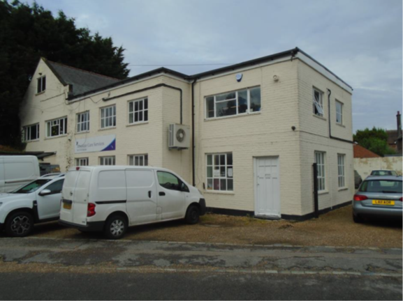 REFURBISHED OFFICES CLOSE TO TOWN CENTRE TO LET ON NEW LEASES WITH GOOD PARKING RATIO. GROUND FLOOR: 1,662 SQ FT: RENT £24,500 p.a. FIRST FLOOR: 1,718 SQ FT: RENT £25,340 p.a. 1 Norbury Road, Reigate. RH2 9BY