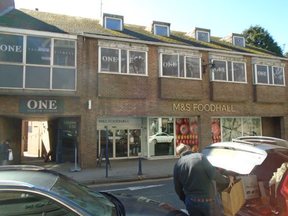 CLASS E PREMISES IN REIGATE – APPROX 7650 SQ FT – UPPER FLOORS ABOVE M&S FOODHALL