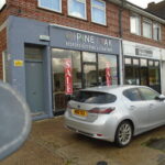 LOCK-UP SHOP TO LET ON NEW LEASE – 525 SQ FT UNIT WITH MODERN SHOP FRONT – DOVERS GREEN ROAD, WOODHATCH, REIGATE